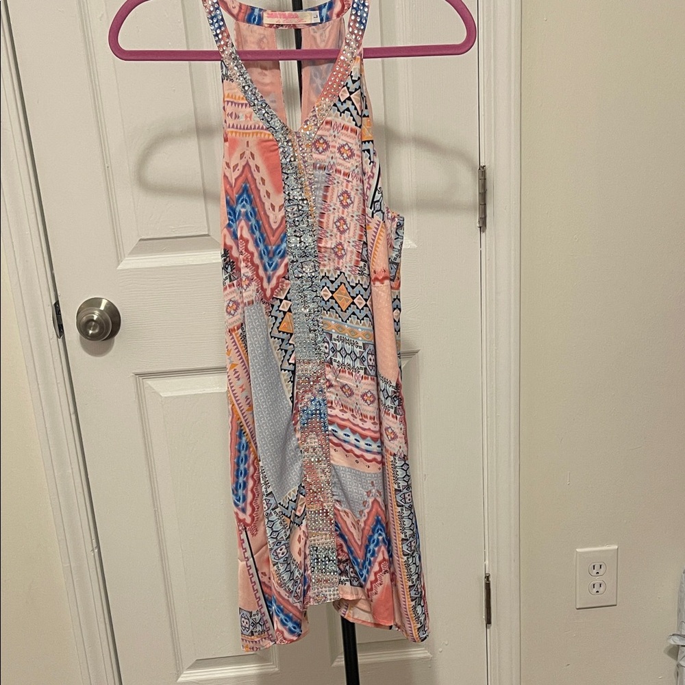 Vibrant Backless Dress with Geometric Patterns